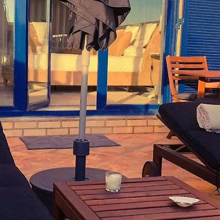 Lovely On The Beach Διαμέρισμα *